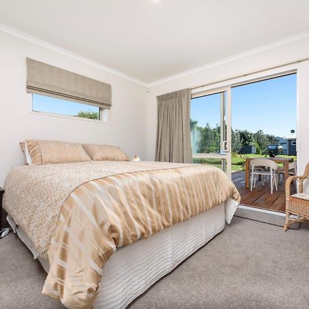 Modern Beach Break - Waihi Beach Holiday Home Exterior photo