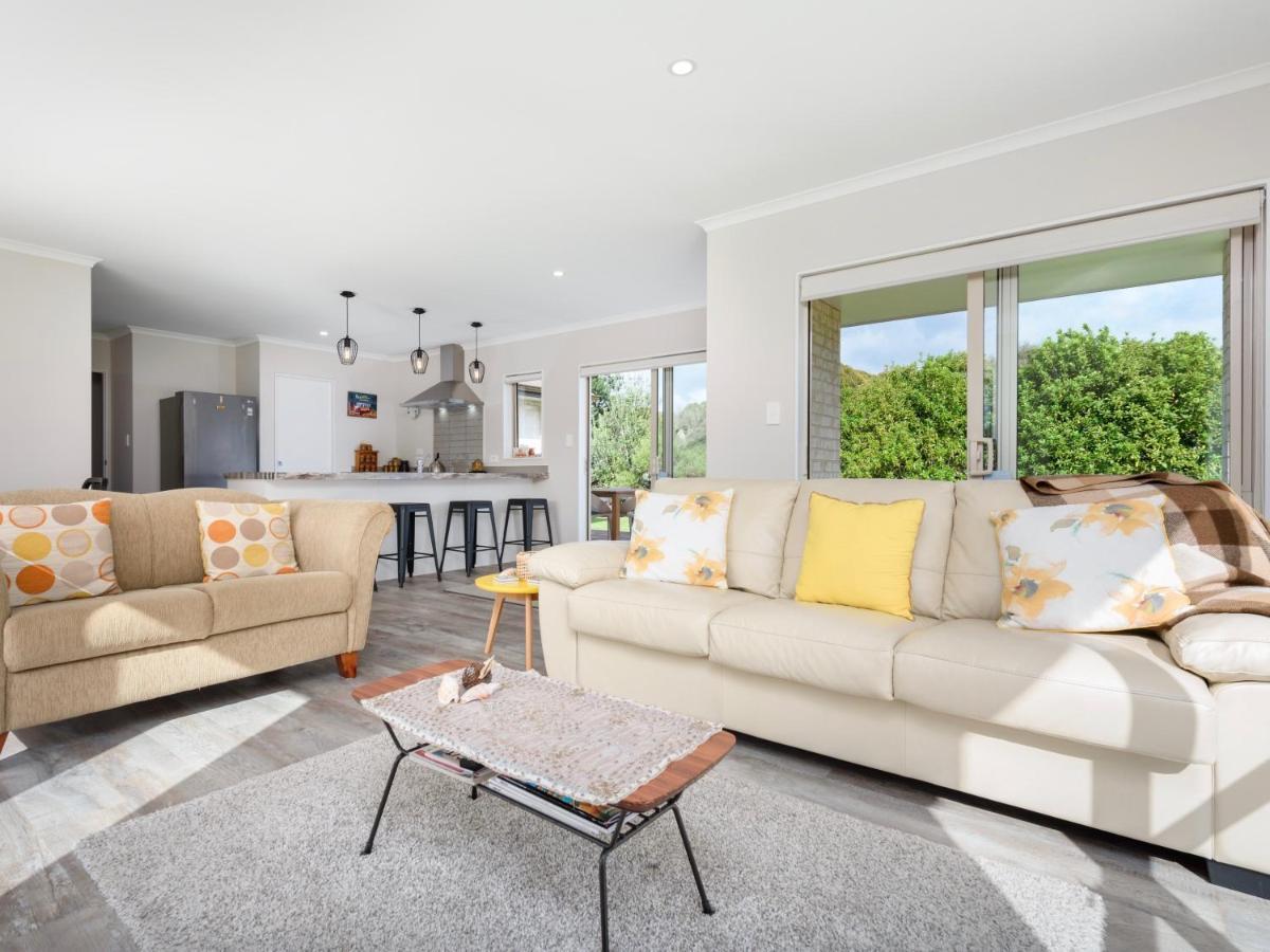 Modern Beach Break - Waihi Beach Holiday Home Exterior photo
